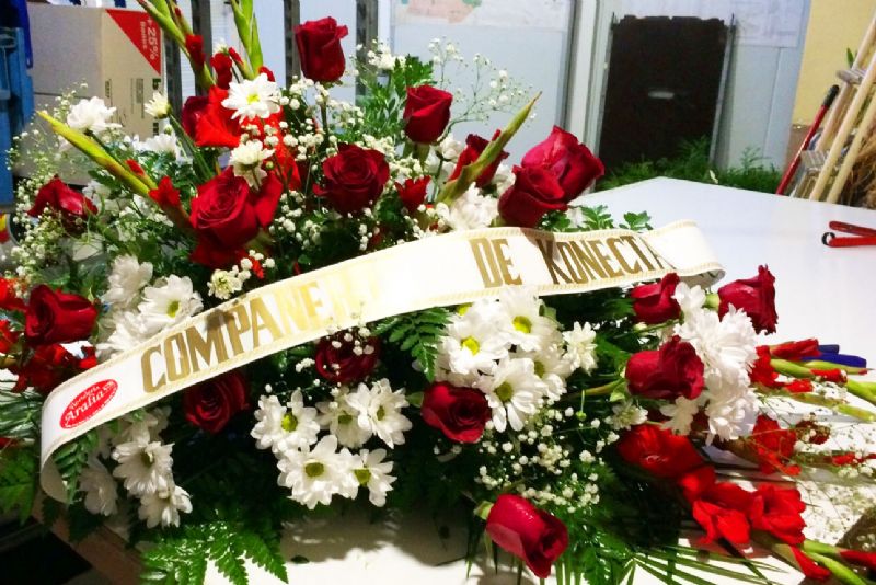 Cómo envíar flores al tanatorio para un funeral en el mismo día