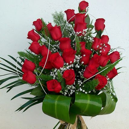 docena de rosas para regalar en Parla