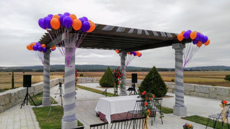Suelta de globos de helio para boda