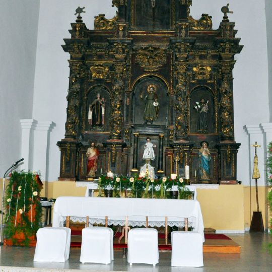 Ramos de Novia y arreglo de la Iglesia o lugares para boda en Sanzoles