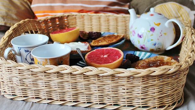 desayuno con flores a domicilio