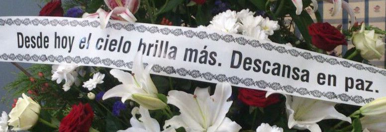 Frases De Pesame Para Una Corona De Flores Funeraria