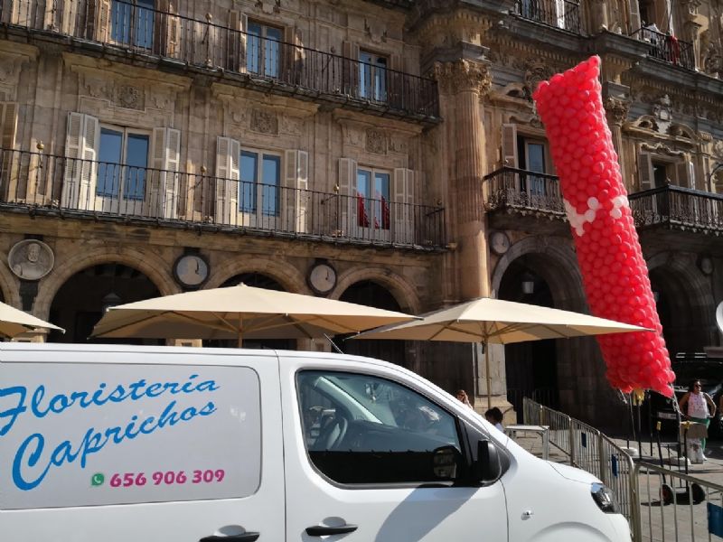 Sueltas de globos de helio en Salamanca