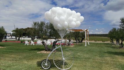 Pack de flores y globos de helio para boda